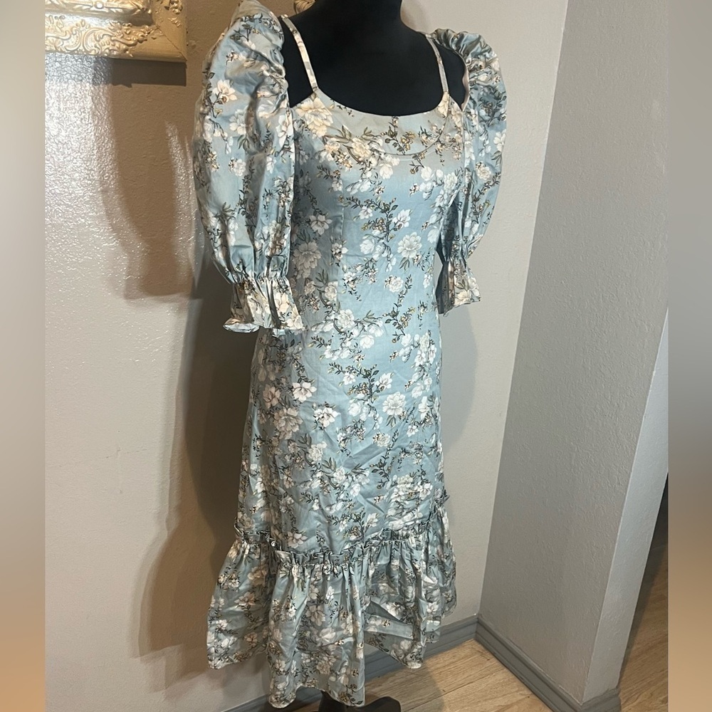 Reveux Floral Blue Puff Sleeve Dress - Picture 10 of 15